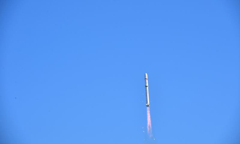 執行本次任務的長征二號丁運載火箭由中國航天科技集團有限公司八院抓總研制。此次發射距離上一枚長二丁火箭發射升空只有4天時間，面對密集的發射，長二丁火箭試驗隊全力以赴、不辱使命，再次圓滿完成了任務。（汪江波 攝）