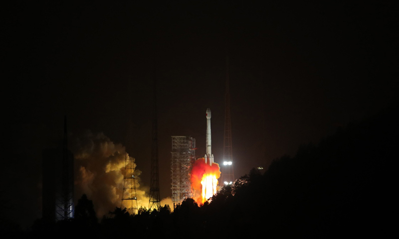 本次發射是北斗全球衛星導航系統的第二次發射，是該系統的第三顆和第四顆衛星，也是我國發射的第二十六顆和第二十七顆北斗衛星。（梁珂巖 攝）