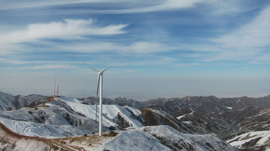 項目建成后，預計年平均pl上網電量10979.5萬千瓦時，運營期內可上繳利稅約1.7億人民幣。同燃煤電廠相比，每年可為國家節約標準燃煤3.79萬噸，相應每年可減少多種有害氣體和廢氣排放，其中減少二氧化硫排放量約48.41噸，氮氧化物約48.41噸，減少排放二氧化碳約13.57萬噸。圖為項目現場。
