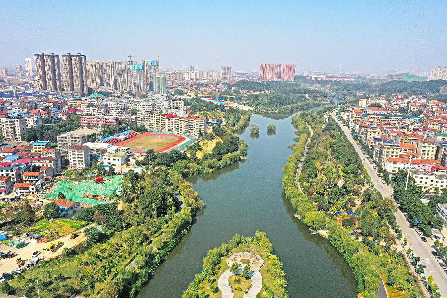 經過施工，該項目清淤總量累計超16萬方，河道淤泥厚度減少0.6米。