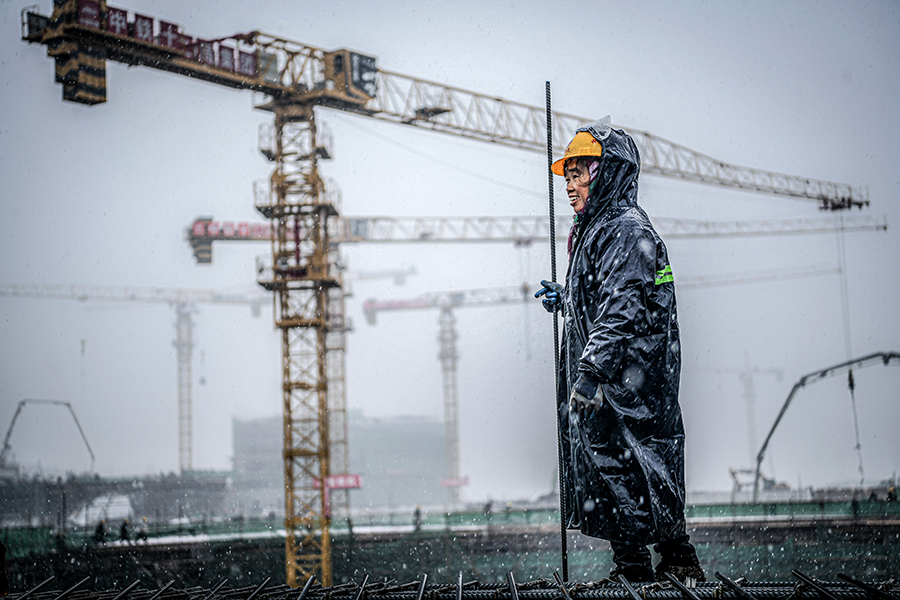 圖為雄安站房施工現場。