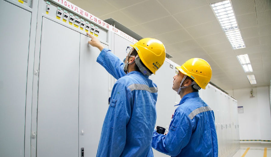 圖為并網現場。