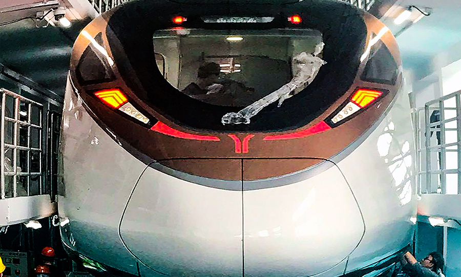 為了廣州地鐵18和22號線首列車的交付，達到線路運行目的，項目部在陳頭崗停車場施工過程中克服疫情影響、工期壓縮、材料設備生產時間長、協調部門多、高空作業危險系數大等因素，從各方調兵遣將600多人，全力加強現場施工安全管理。通過項目全體職工的努力，在全線機電施工單位中第一家完成陳頭崗主變電站消防驗收和單位工程驗收。