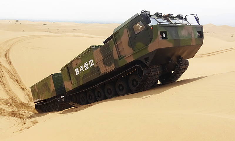 3月初，該公司接到為新一代載人飛船試驗船返回艙專用的吊運一體蟒式全地形車制造任務，時間緊、任務急、責任重，又處于疫情期間，公司堅持做到疫情防控和生產“兩不誤”，經過1個多月的不懈努力，于4月11日成功改裝下線，按時交付裝備。