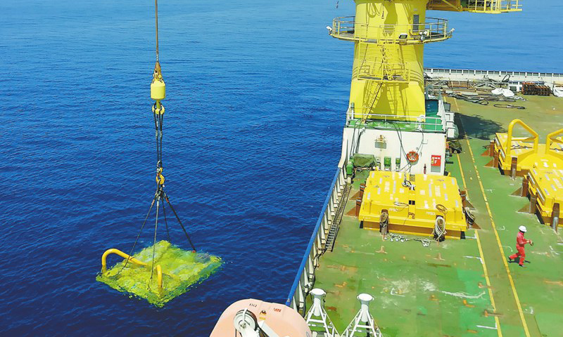 3月21日，隨著第一套海纜水下結構物下水，拉開今年流花16-2項目海上安裝序幕。
