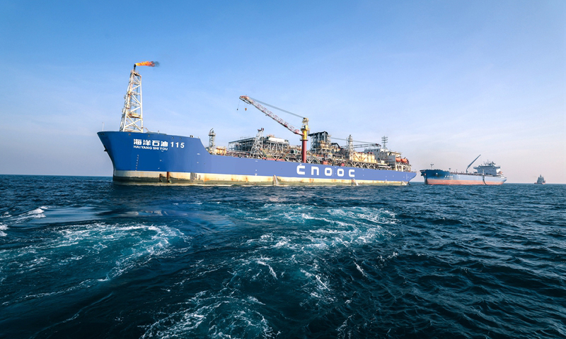 早在今年9月底，中國海油所屬惠州油田和西江油田的油氣物流全部實現通過海底管道運輸到“海洋石油115”FPSO上加工處理，每天海底管道來液量約1.2萬立方米，比之前增長近2倍。為高質量完成生產任務，該FPSO克服管網距離長、原油溫度低、處理液量大、流程不夠穩定等困難，全力以赴為推動油田增儲上產貢獻價值。