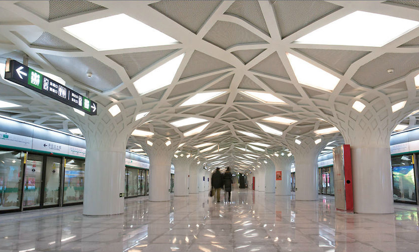 城市軌道交通列控系統（CBTC）徹底打破了國外公司的壟斷，裝備北京地鐵8號線，全面替代國外設備，創新實現中國城市軌道交通的互聯互通，支持不同車載設備列車的跨線運行，先后在重慶、西安、長春、合肥等地實施。圖為北京地鐵8號線一隅。