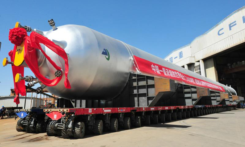 該裝備的成功制造標志著我國超大噸位石化裝備制造技術再次領跑國際，彰顯了“大國重器”的實力。同時，為中國石化產業的蓬勃發展增添了新的動能。