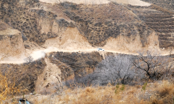 在臨興氣田勘探開發過程中，中聯公司與中海油服、海油發展團結合作，不斷引進、革新技術，積累經驗，逐漸摸索出小井眼鉆井等8項核心技術和連續混配等3項配套技術，形成適合臨興致密氣藏開發的高效鉆完井模式。通過勘探開發一體化模式，氣田大幅縮短勘探進程。