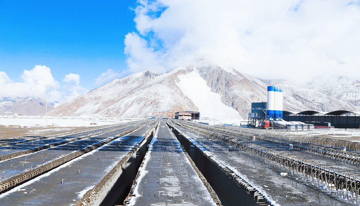 圖為中國中鐵雅葉高速項目施工現場。