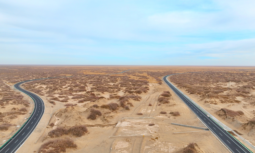 該工程是新青川公路大通道青海境內南線走廊中的一段，也是青海西進新疆、南達四川公路運輸大通道的重要組成部分。建成通車后，對完善青海省與新疆、西藏交通網絡，推動“一帶一路”建設，促進區域優勢資源開發具有重大意義。