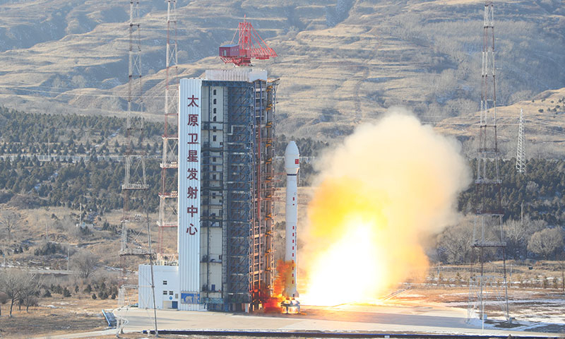 12月27日15時37分，我國在太原衛星發射中心使用長征四號乙運載火箭，成功將高分十一號04星發射升空，衛星順利進入預定軌道，發射任務獲得圓滿成功。新華社發（王曉虎 攝）