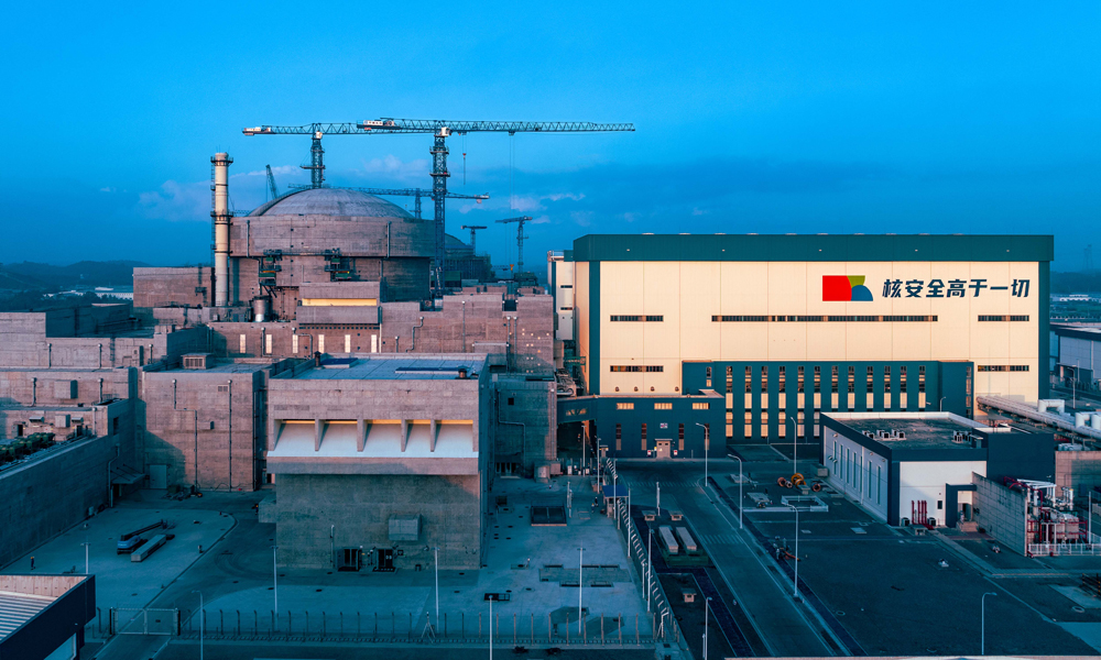 3月25日6時55分，我國西部地區首臺“華龍一號”核電機組——中國廣核集團廣西防城港核電站3號機組圓滿完成168小時試運行試驗，正式具備商業運行條件。讓我們穿越時空，通過16張圖片，一起回顧防城港核電站3號機組的成長歷程。