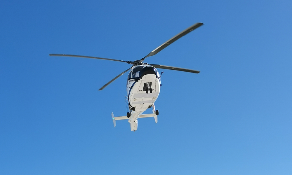 AC312E直升機于2019年12月取得中國民用航空局型號合格證，運用與世界先進技術水平接軌的設計、試驗手段，進行一系列適合于市場需求的改進，使該機具有出色的平原飛行表現和優異的高溫高原性能。圖為AC312E直升機試飛現場。