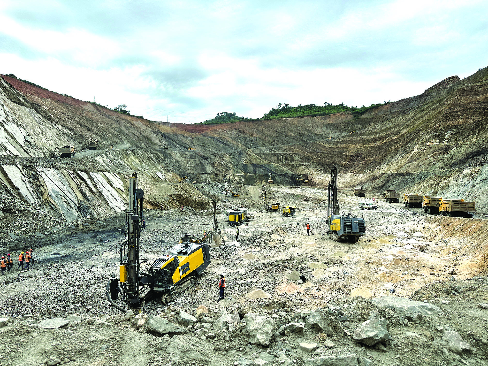 科研生產--特能北方爆破.jpg 科研生產--特能北方爆破.jpg