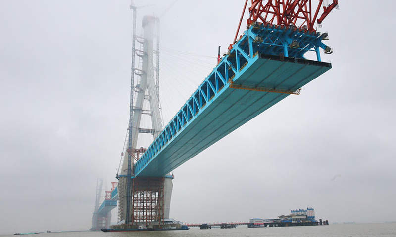 圖為6月27日拍攝的滬通長江大橋。（新華社記者 許叢軍 攝）
