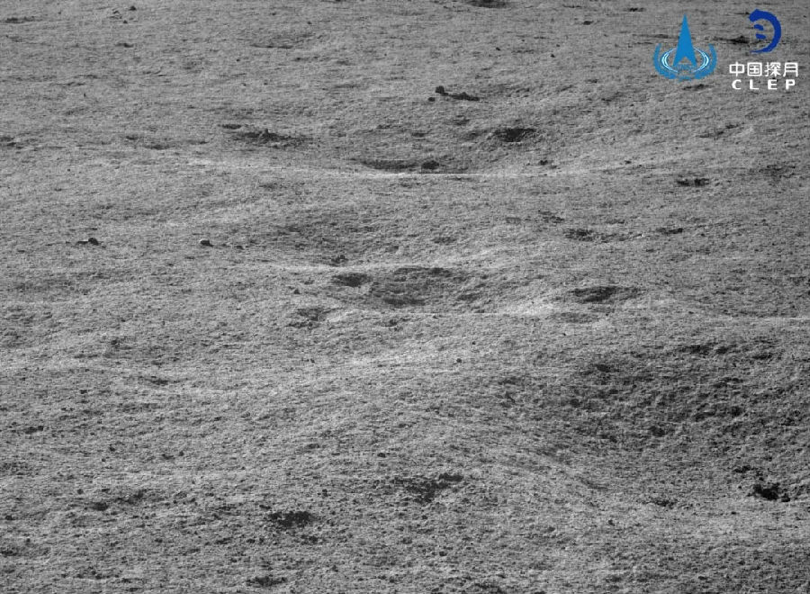 在第九月晝工作期，著陸器、巡視器工況正常，能量平衡，搭載的有效載荷開機順利，工作穩定，繼續開展科學探測工作，獲取大量科學數據。“玉兔二號”月球車對多個探測點開展了定點探測工作，截止目前累計行駛284.661米。后續，科研人員將精確操作，嚴密監控，確保“玉兔二號”月球車走的更遠，取得更多科學成果。