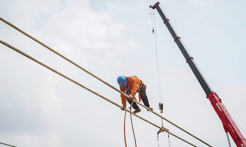 據了解，該工程是國家電網服務