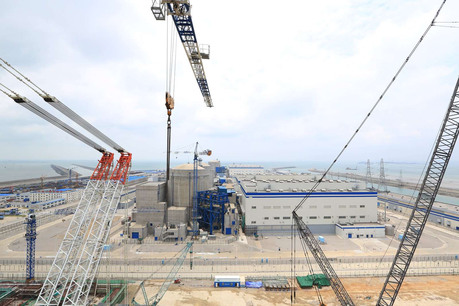 2017年5月20日，建設中的1-4號機組。（來源：中國核工業集團公司）