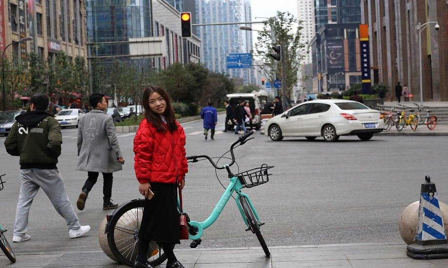 你也許會在地鐵口與她擦肩而過，24歲的羅志美經歷過生死，現在在追夢。